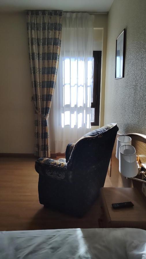 Hotel Ria De Vigo "Tierra De Campos" Becilla de Valderaduey Bagian luar foto