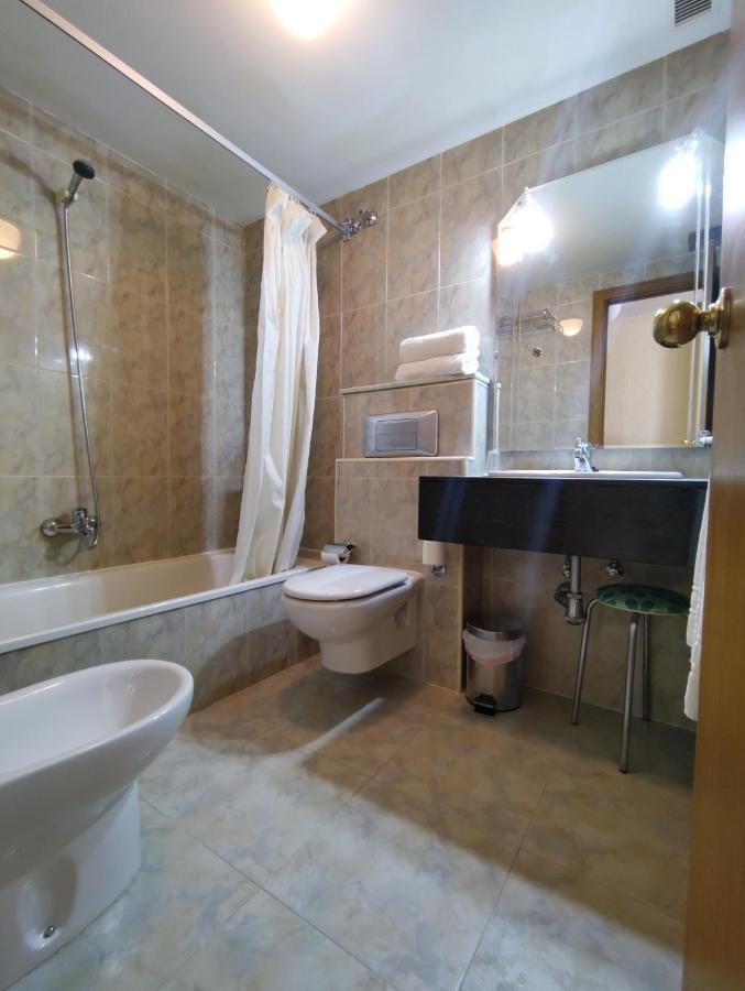 Hotel Ria De Vigo "Tierra De Campos" Becilla de Valderaduey Bagian luar foto