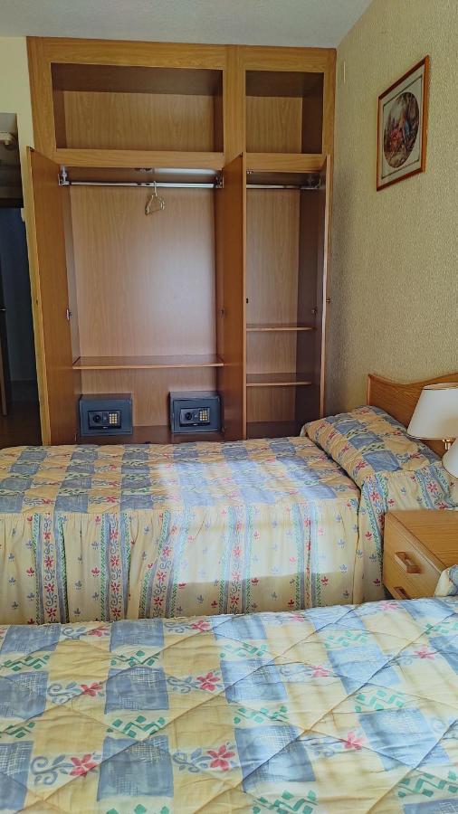 Hotel Ria De Vigo "Tierra De Campos" Becilla de Valderaduey Bagian luar foto