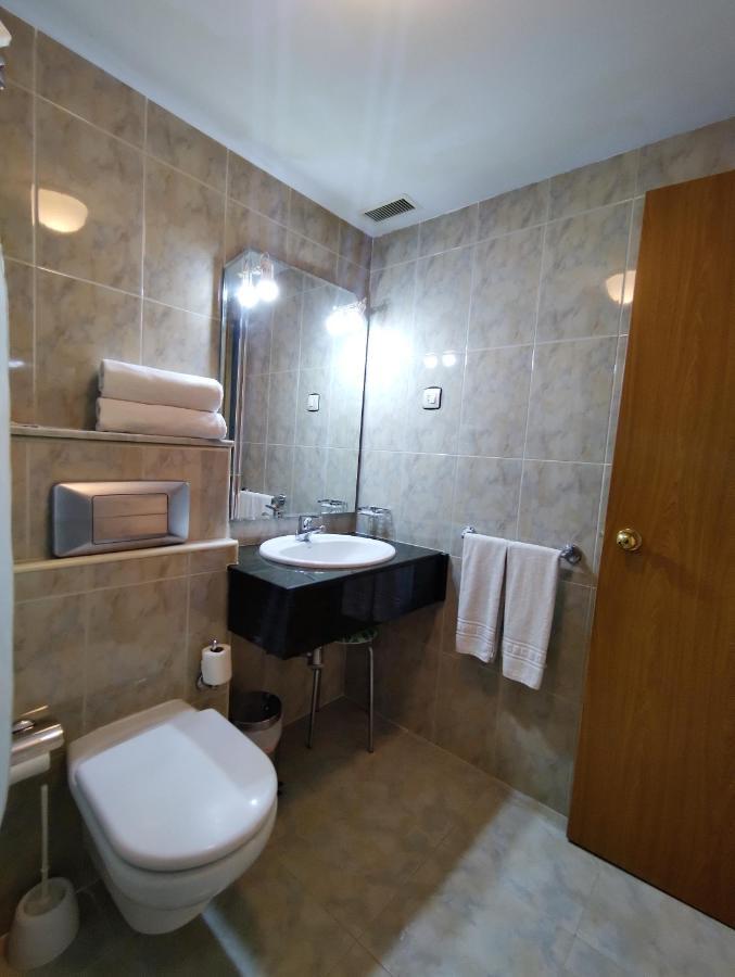 Hotel Ria De Vigo "Tierra De Campos" Becilla de Valderaduey Bagian luar foto